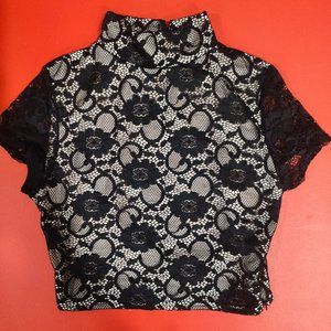 Boohoo black crop top skin + black colour women's size 6